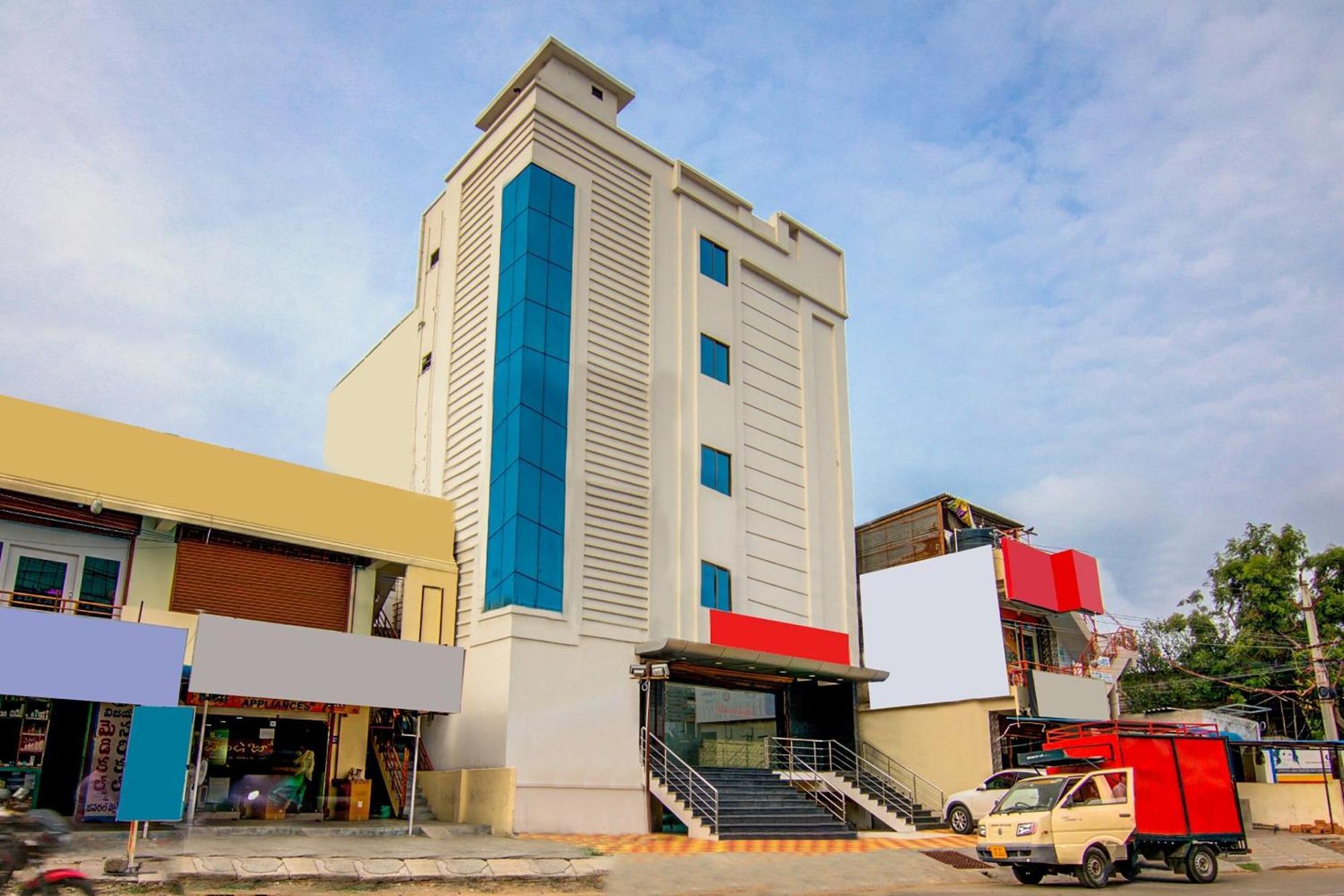 Super Collection O Ramachandra Residency Kurmannapalem Exterior foto